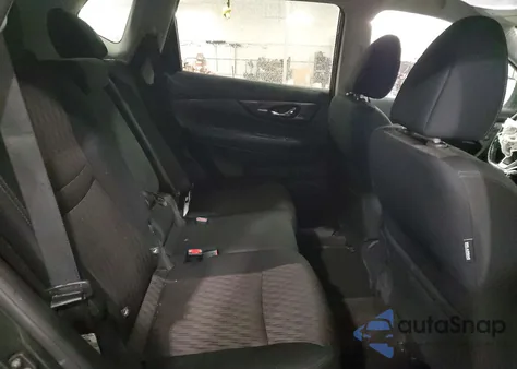 2018 Nissan Rogue S z USA, uszkodzony, nr VIN 5N1AT2MV3JC781444